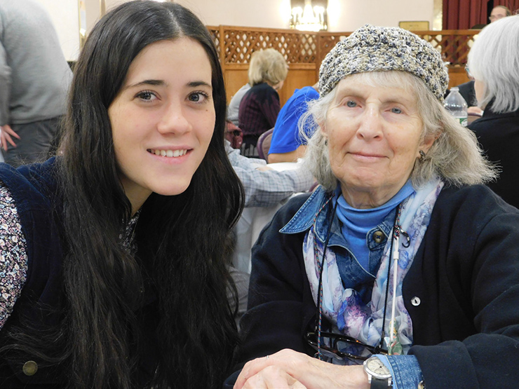 Shoshana Ostrow (left) and Sandra Perskowitz